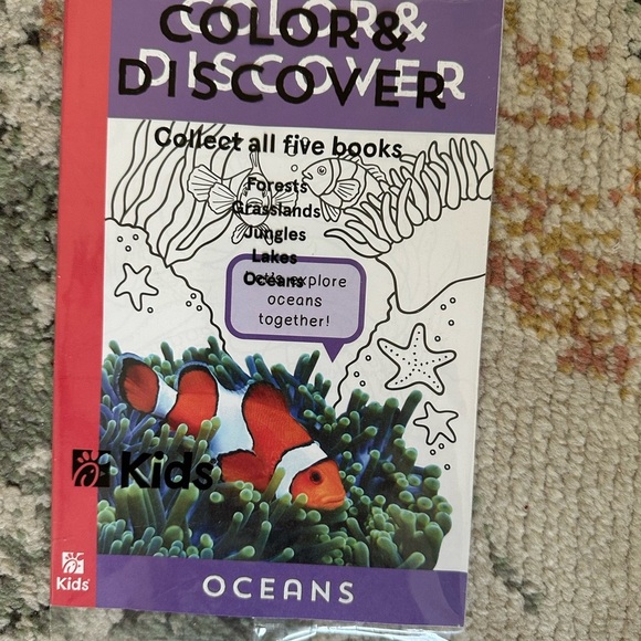 New 5 Children’s Book/Toy Bundle Chic Fil A

Bin basket - Picture 10 of 11